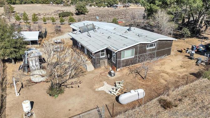 Exterior, Drone