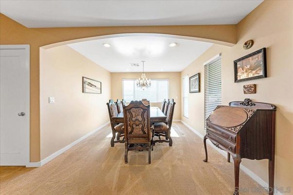 Chandelier, Dining room, Interior, Piano, Recessed Lighting