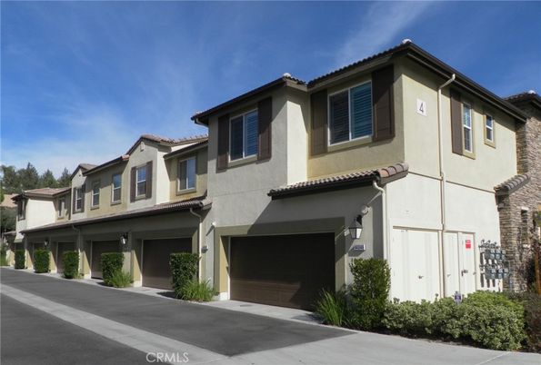 Attached, Exterior, Facade, Mediterranean