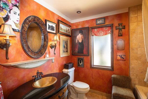 Bathroom, Interior, Recessed Lighting