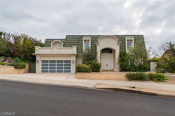 Attached, Exterior, Facade, French Provincial