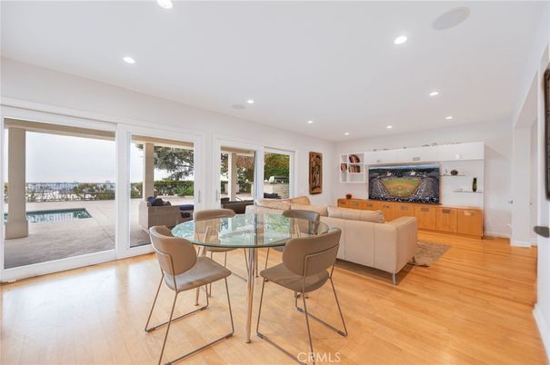 Dining room, Interior, Living room, Recessed Lighting, Wood Texture Flooring