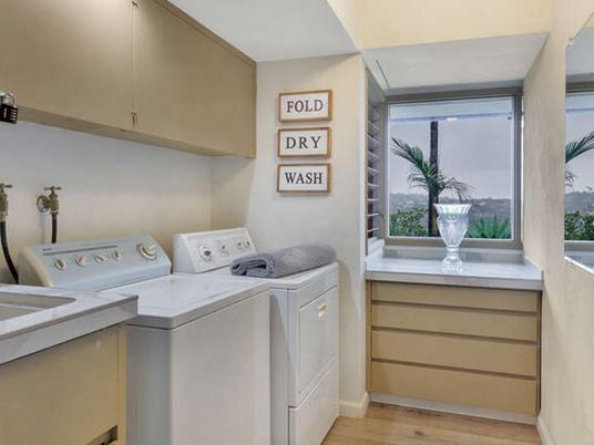 Interior, Washer, Wood Texture Flooring