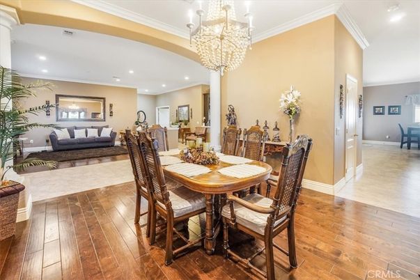 Chandelier, Dining room, Interior, Recessed Lighting, Wood Texture Flooring