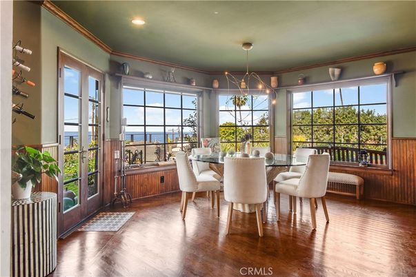 Dining room, Interior, Pendant Lights, Recessed Lighting, Water, Wood Texture Flooring