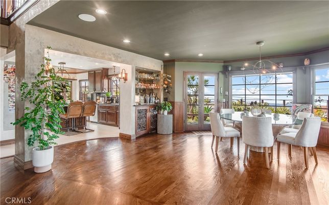 Dining room, Interior, Pendant Lights, Recessed Lighting, Wood Texture Flooring