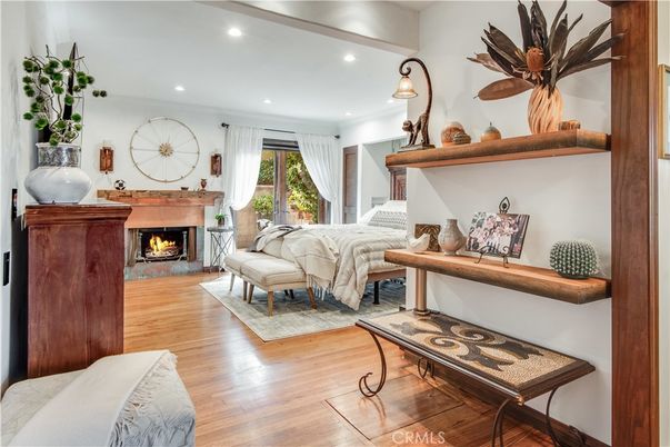 Bedroom, Fireplace, Interior, Recessed Lighting, Wood Texture Flooring