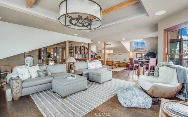 Chandelier, Dining room, Interior, Living room, Pendant Lights, Recessed Lighting, Wood Texture Flooring