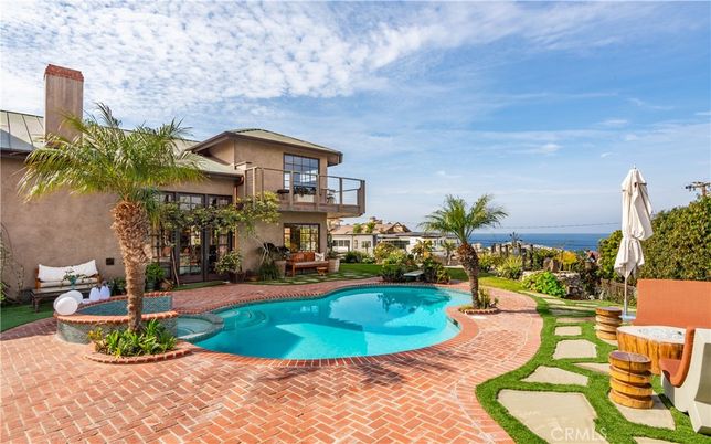 Exterior, Pool, Water