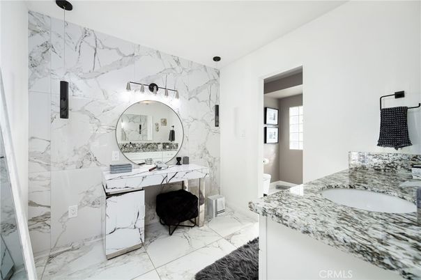 Bathroom, Interior, Marble, Marble Walls