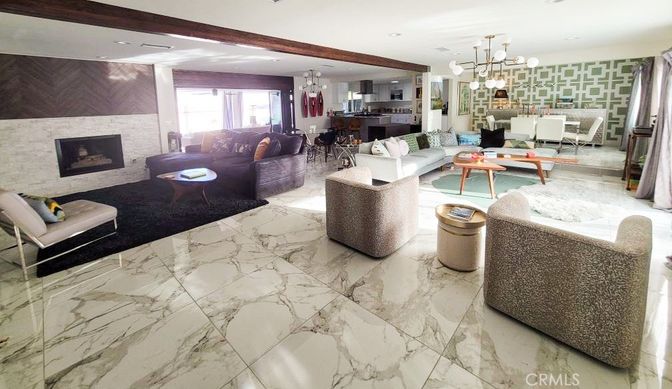 Chandelier, Dining room, Interior, Kitchen, Living room, Marble, Pendant Lights, Recessed Lighting