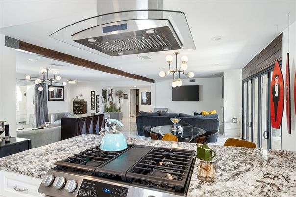 Dining room, Interior, Kitchen, Living room, Pendant Lights, Recessed Lighting, Stainless Steel Appliances