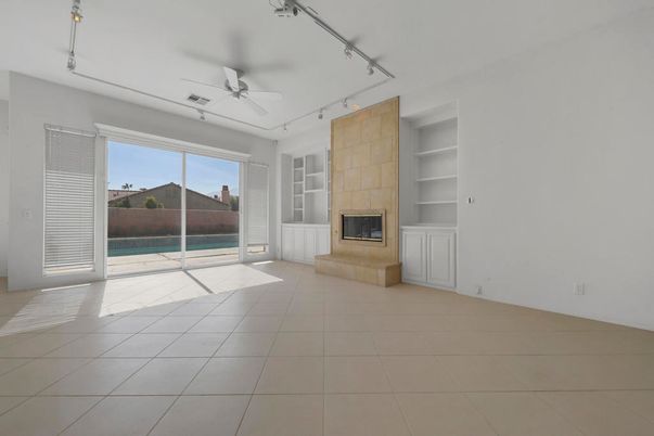 Empty room, Fireplace, Interior