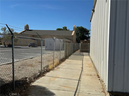 Exterior, Tennis Courts