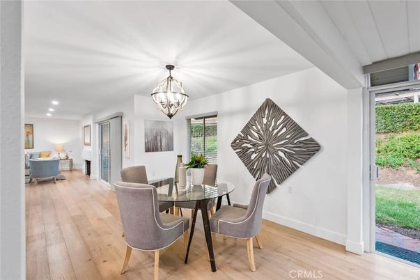 Chandelier, Dining room, Interior, Recessed Lighting, Wood Texture Flooring