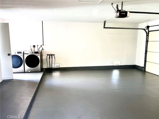 Garage, Interior, Washer