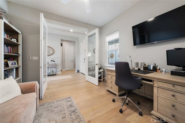 Home Office, Interior, Recessed Lighting, Wood Texture Flooring