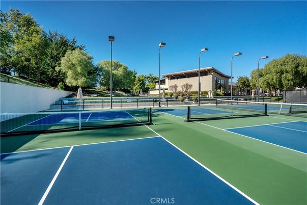 Exterior, Tennis Courts