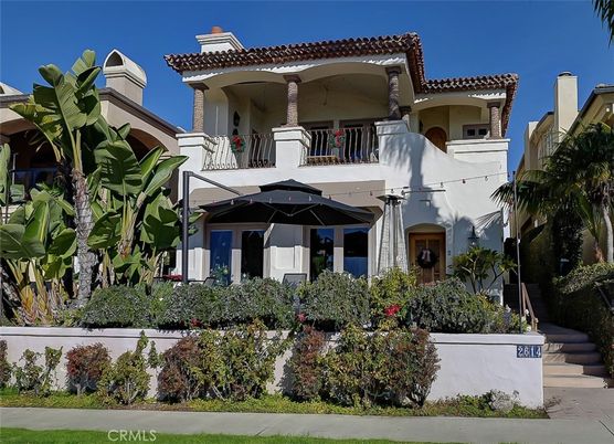 Exterior, Facade, Spanish Mediterranean