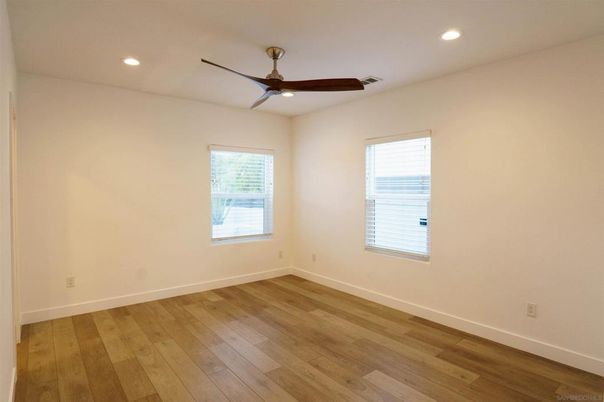 Empty room, Interior, Recessed Lighting, Wood Texture Flooring