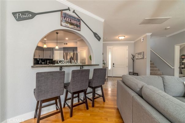 Interior, Kitchen, Living room, Pendant Lights, Recessed Lighting, Wood Texture Flooring