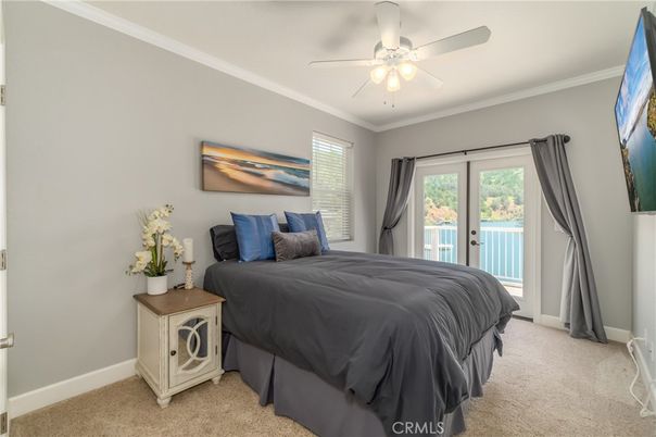 Bedroom, Interior, Water