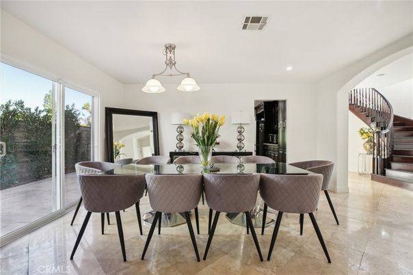 Dining room, Interior, Pendant Lights, Recessed Lighting
