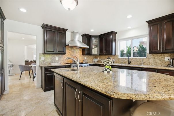 Dining room, Interior, Kitchen, Recessed Lighting, Stainless Steel Appliances