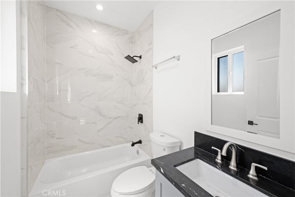 Bathroom, Interior, Marble Walls, Recessed Lighting