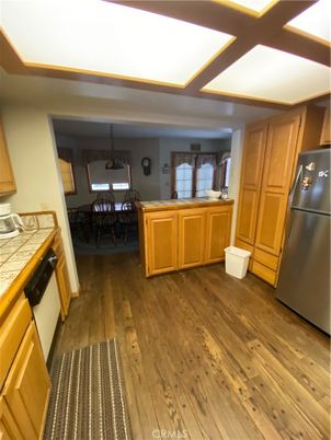 Dining room, Interior, Kitchen, Tile Countertops, Wood Texture Flooring