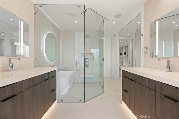 Bathroom, Dual Sink Vanities, Free Standing Baths, Glass Shower, Interior, Recessed Lighting
