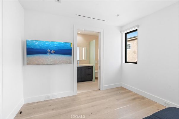 Bathroom, Interior, Recessed Lighting, Wood Texture Flooring