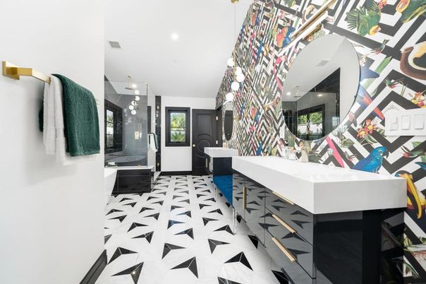 Bathroom, Interior, Pendant Lights, Recessed Lighting