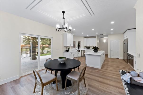 Chandelier, Dining room, Interior, Kitchen, Pendant Lights, Recessed Lighting, Wood Texture Flooring