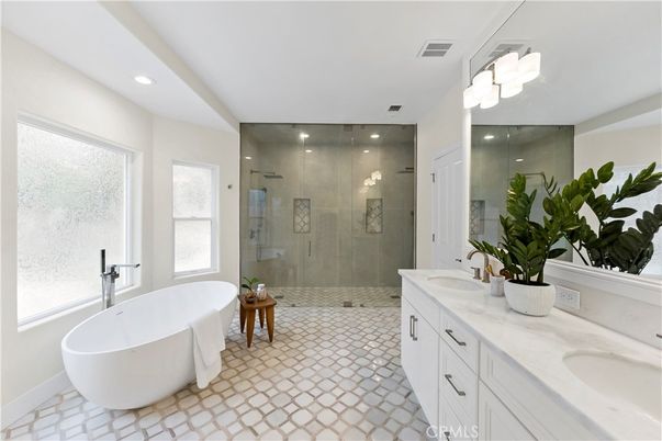 Bathroom, Dual Sink Vanities, Free Standing Baths, Glass Shower, Interior, Recessed Lighting