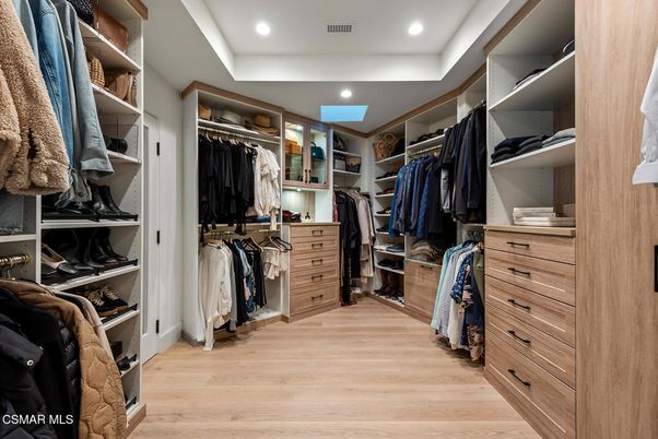 Interior, Recessed Lighting, Walk-in Closets, Wood Texture Flooring