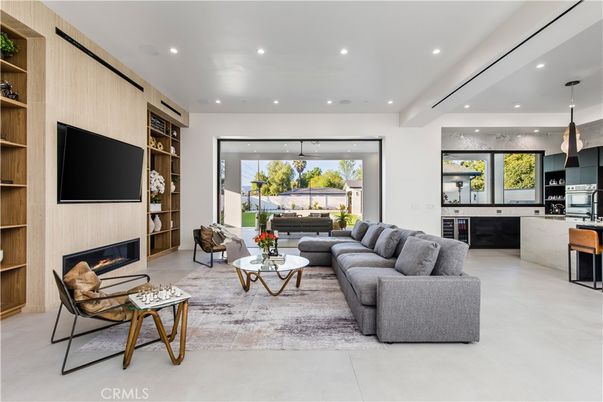 Fireplace, Interior, Kitchen, Living room, Pendant Lights, Recessed Lighting