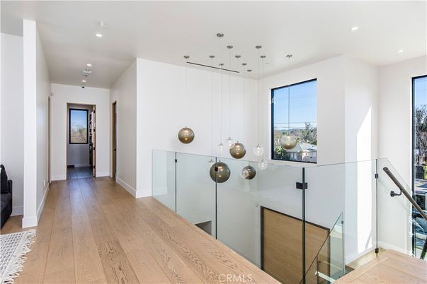 Interior, Pendant Lights, Recessed Lighting, Wood Texture Flooring