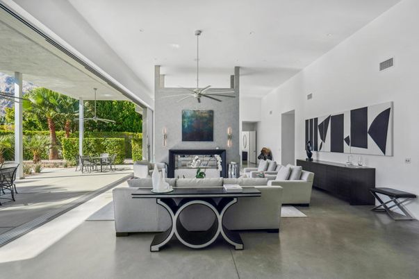 Interior, Living room, Pendant Lights, Recessed Lighting