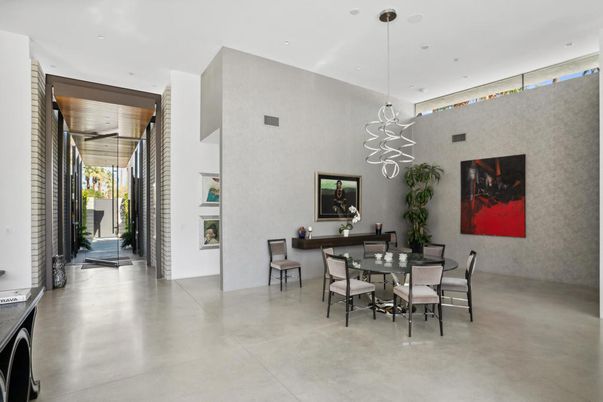 Dining room, Interior, Pendant Lights, Recessed Lighting