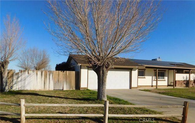 Attached, Exterior, Facade, Solar Panels, Ranch