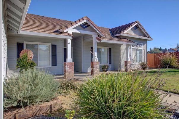 Exterior, Facade, American Craftsman