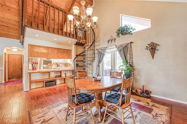 Chandelier, Dining room, Interior, Recessed Lighting, Wooden Beams, Wooden Ceilings, Wood Texture Flooring