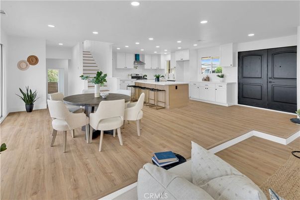 Dining room, Interior, Kitchen, Recessed Lighting, Wood Texture Flooring