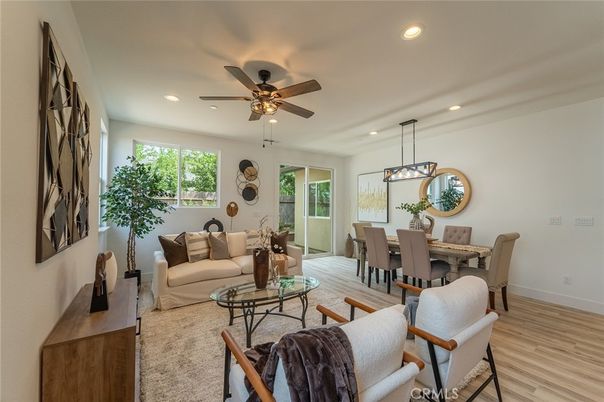 Dining room, Interior, Living room, Pendant Lights, Recessed Lighting, Wood Texture Flooring