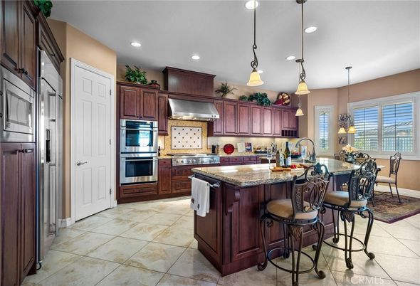 Dining room, Interior, Kitchen, Pendant Lights, Recessed Lighting, Stainless Steel Appliances