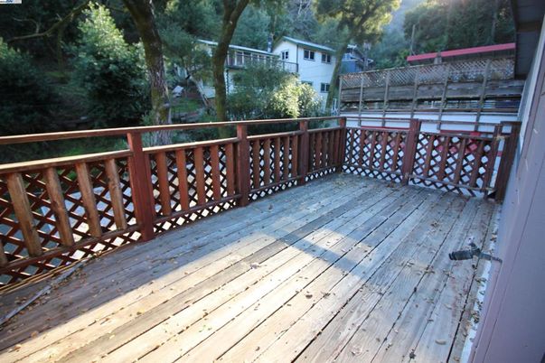 Exterior, Wood Texture Flooring
