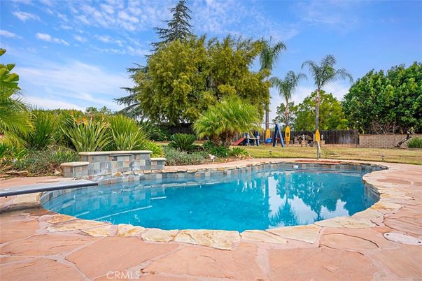 Exterior, Playground, Pool