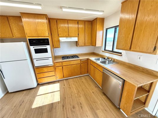 Interior, Kitchen, Wood Texture Flooring