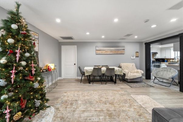 Dining room, Interior, Kitchen, Recessed Lighting, Wood Texture Flooring